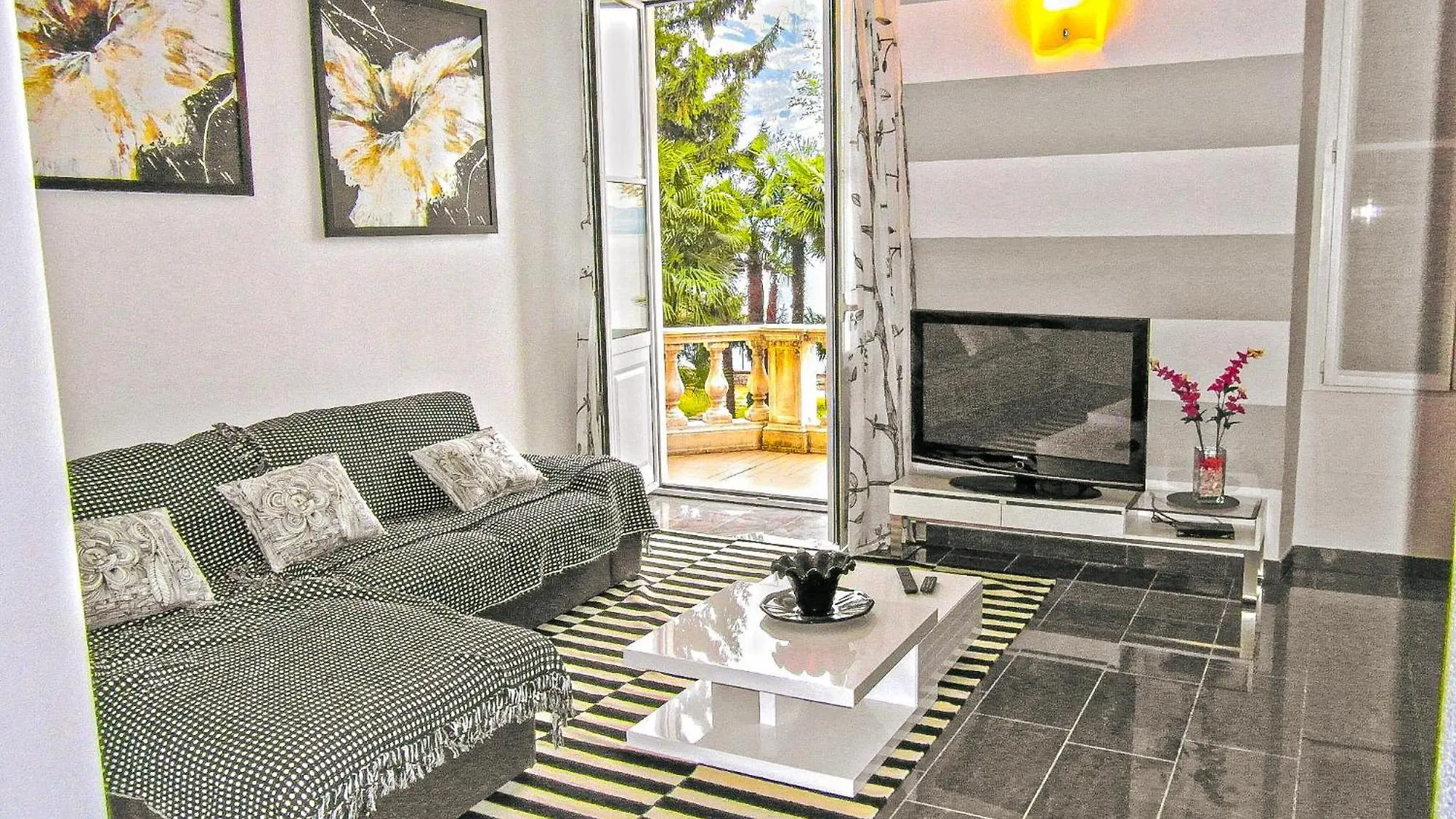 Palazzina Giardinolago Граведона